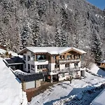 Berg Und Bluete Ii Apartmán
